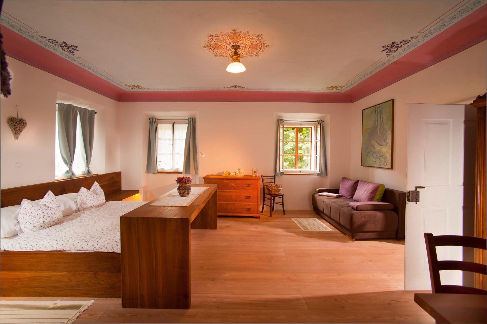 Juvanova Hisa - Apartments And Rooms Luče Εξωτερικό φωτογραφία